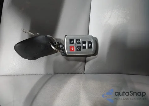 2015 Toyota Sienna Xle 7 Passenger z USA, uszkodzony, nr VIN 5TDDK3DC5FS094285